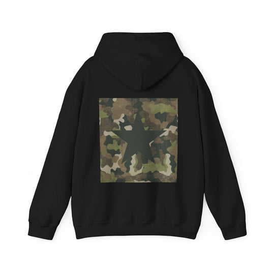 skyebysofia black&camo hoodie