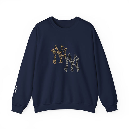 skyebysofia navy yankees crewneck w right arm detail